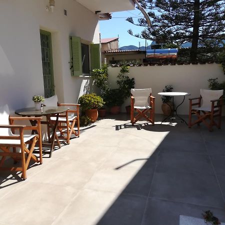 Appartement Danesi House à Leonídion Extérieur photo
